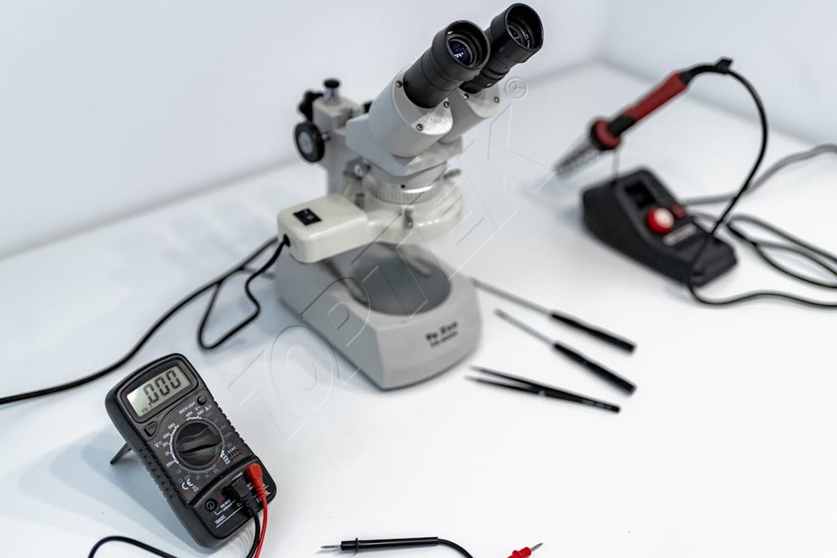 Electronic and access control validation for smart locking systems