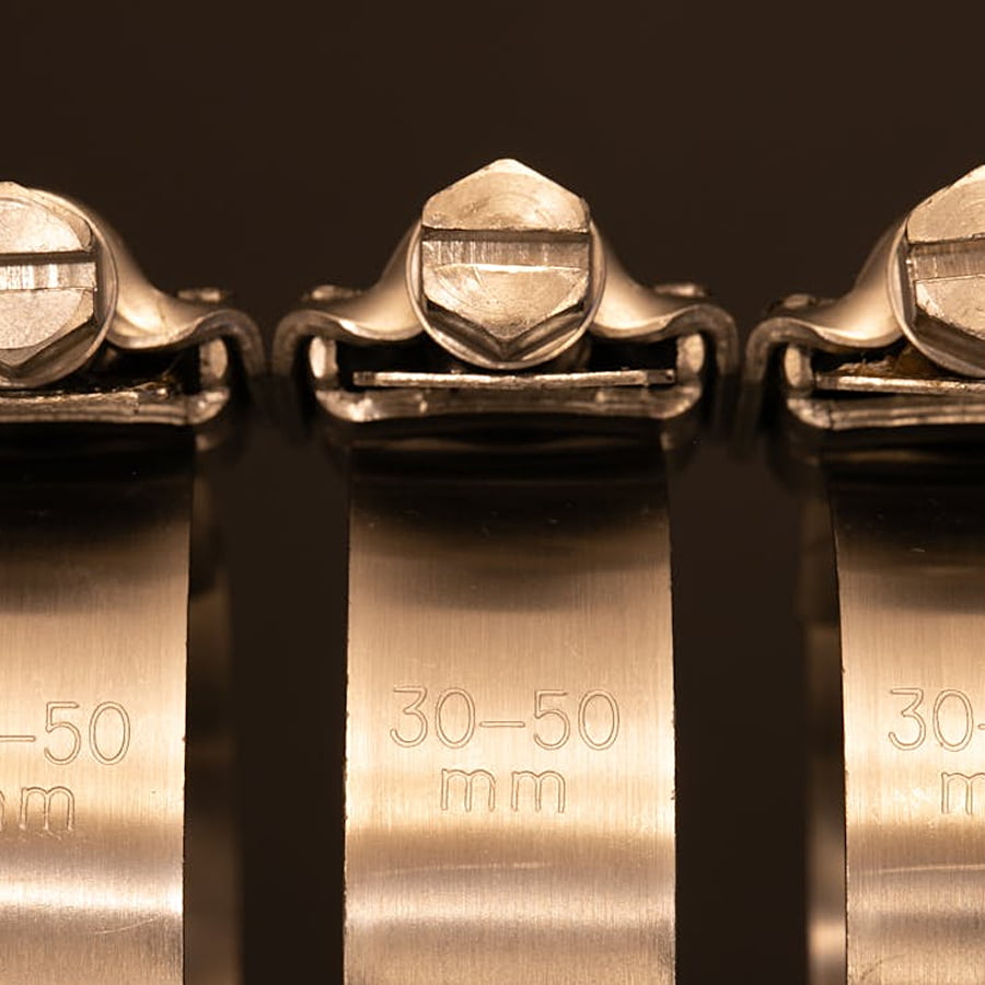 Batch control and traceability labeling in production